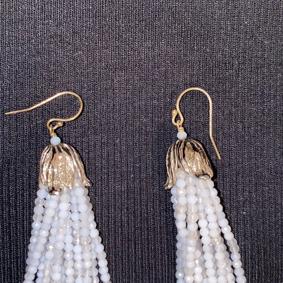 Custom made beaded hanging earrings - Picture 4 of 4